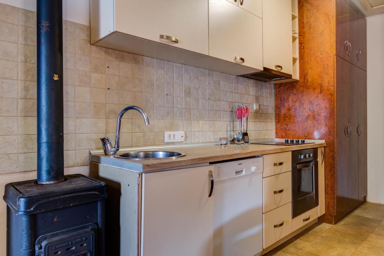 Mima Apartments 스베티스테판 외부 사진